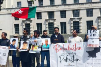 بلوچ نیشنل موومنٹ ( بی این ایم ) نے بی ایس او آزاد کے مرکزی عہدیدار ذاکر مجید بلوچ کی جبری گمشدگی کے 16 برس مکمل ہونے پر لندن میں برطانوی وزیرِاعظم کے رہائش گاہ کے سامنے احتجاجی مظاہرہ کیا۔